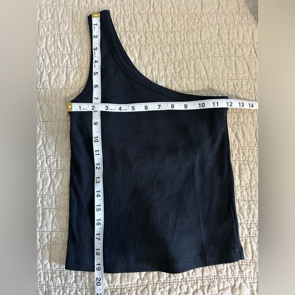 Skin Worldwide Ingeborg Black Ribbed Tank One Shoulder NWT Size 1/Small - Picture 4 of 7
